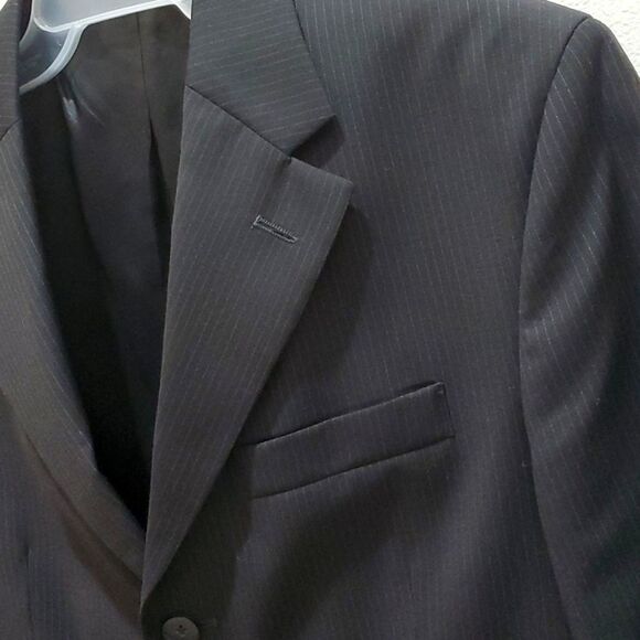 ALFANI SPORT COAT, Sz 38R, BLACK/GREY, PINSTRIPE, 3 BUTTONS, WOOL - Picture 3 of 15